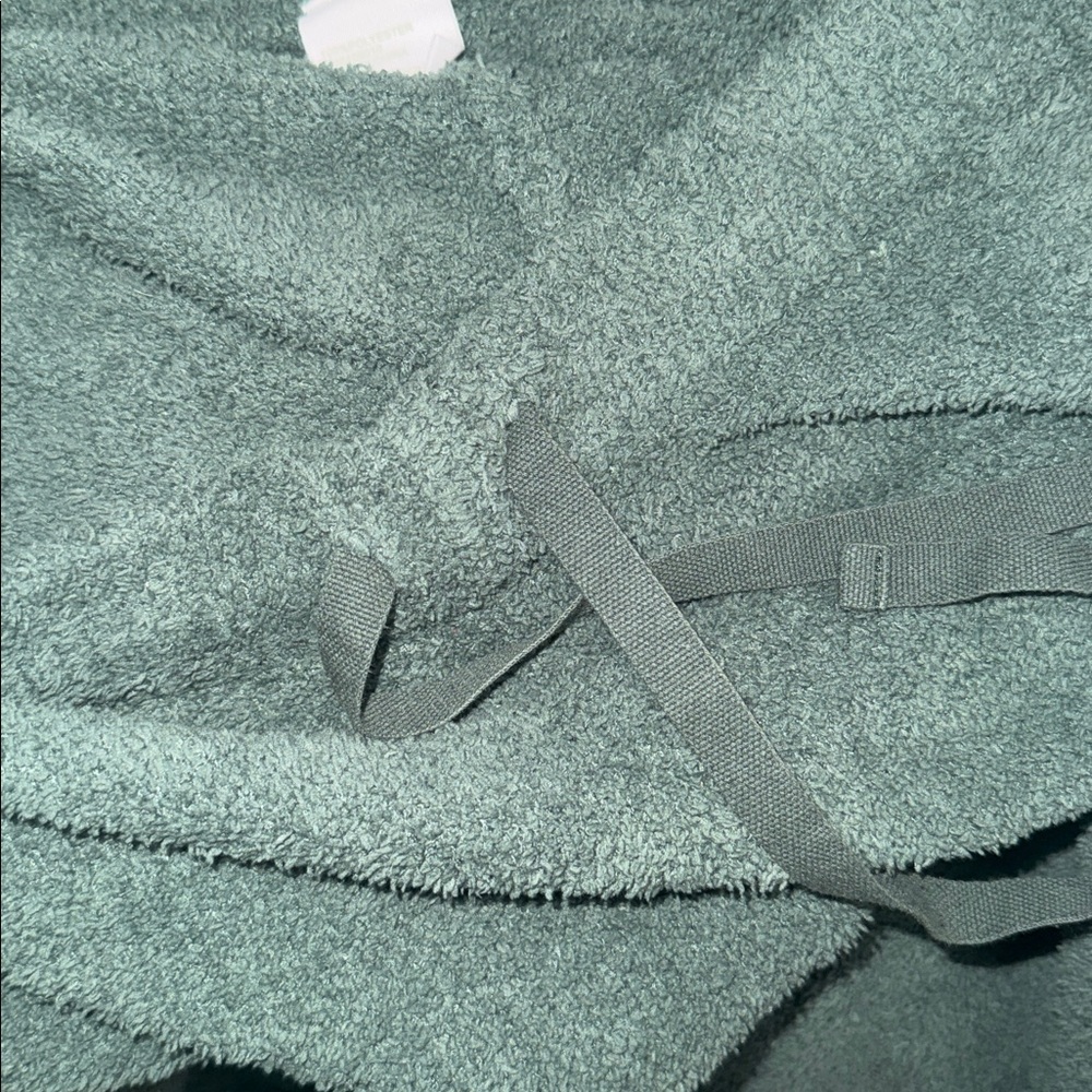 Solid Marshmallow V-Neck Lounge Set - image 7